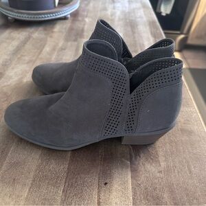 Women’s booties